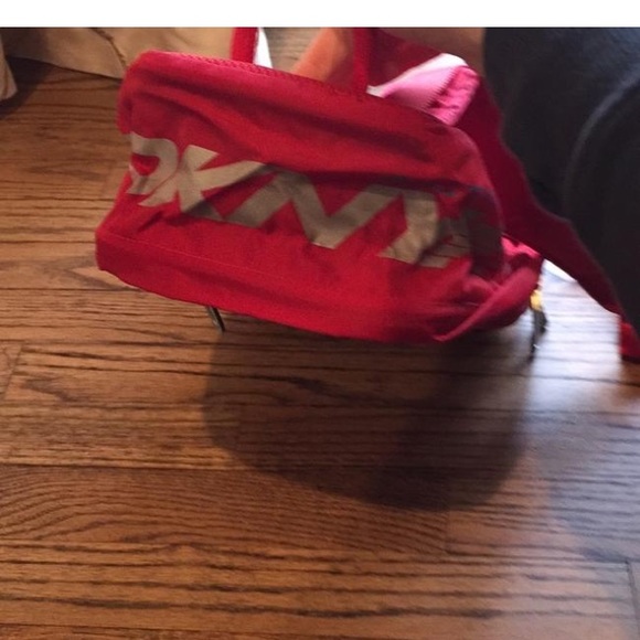 DKNY mini red backpack 🎒 - Picture 4 of 8